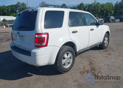 2011 Ford Escape Xlt из США, поврежденный, VIN 1FMCU0D77BKB92805